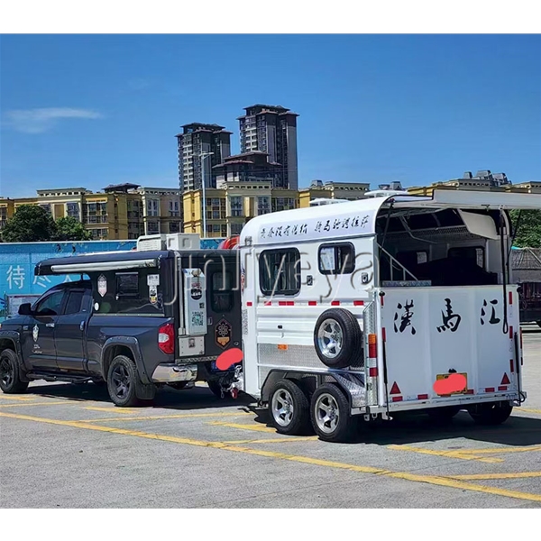 广西两马位马车