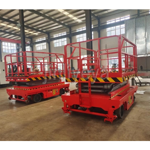 广西铁陆自行走升降机